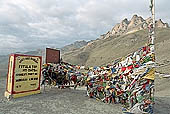 Ladakh - Fotu La (4147 m), the highest pass on the route to Kargil